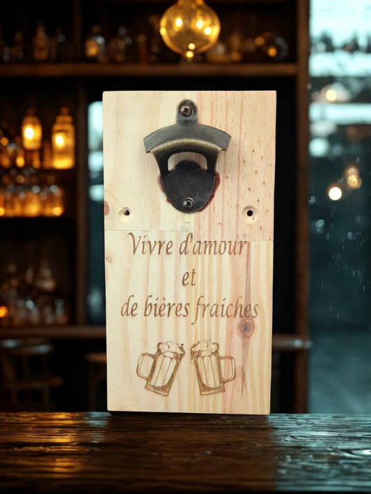 Décapsuleur Mural en Bois Verni avec Aimant – Modèle Standard ou Personnalisable